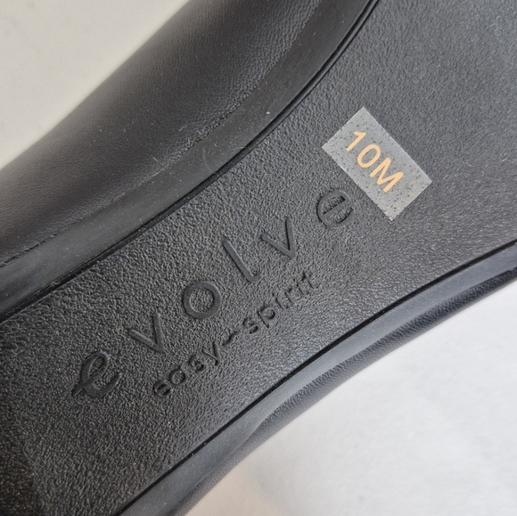 Easy-Spirit Evolve Black Leather Almond Toe Block Heel Pumps - NWOB - Size - 10 - Picture 12 of 13